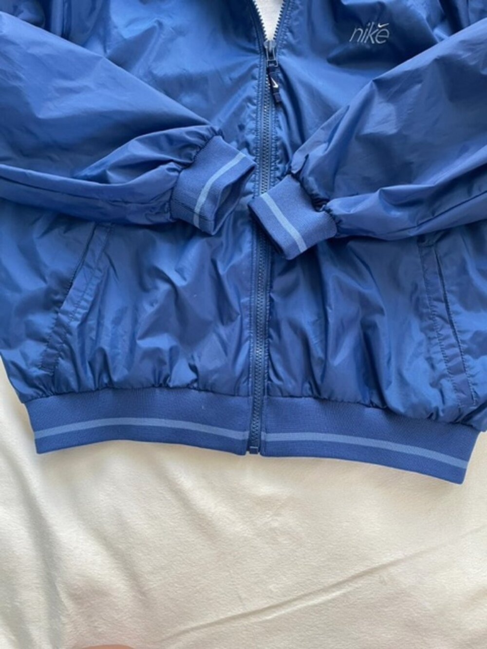 Nike Boy's Hooded Windbreaker Jacket, Blue, Size L (14) - Picture 6 of 10
